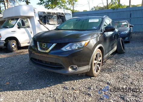 2017 Nissan Rogue Sport Sl из США, поврежденный, VIN JN1BJ1CR2HW133523